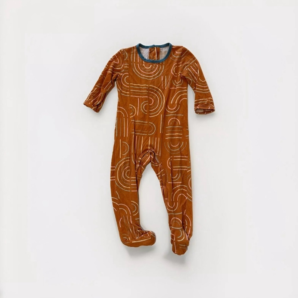 DotDotSmile (DotDotBaby) Orange Rainbow Romper Sleeper EUC
